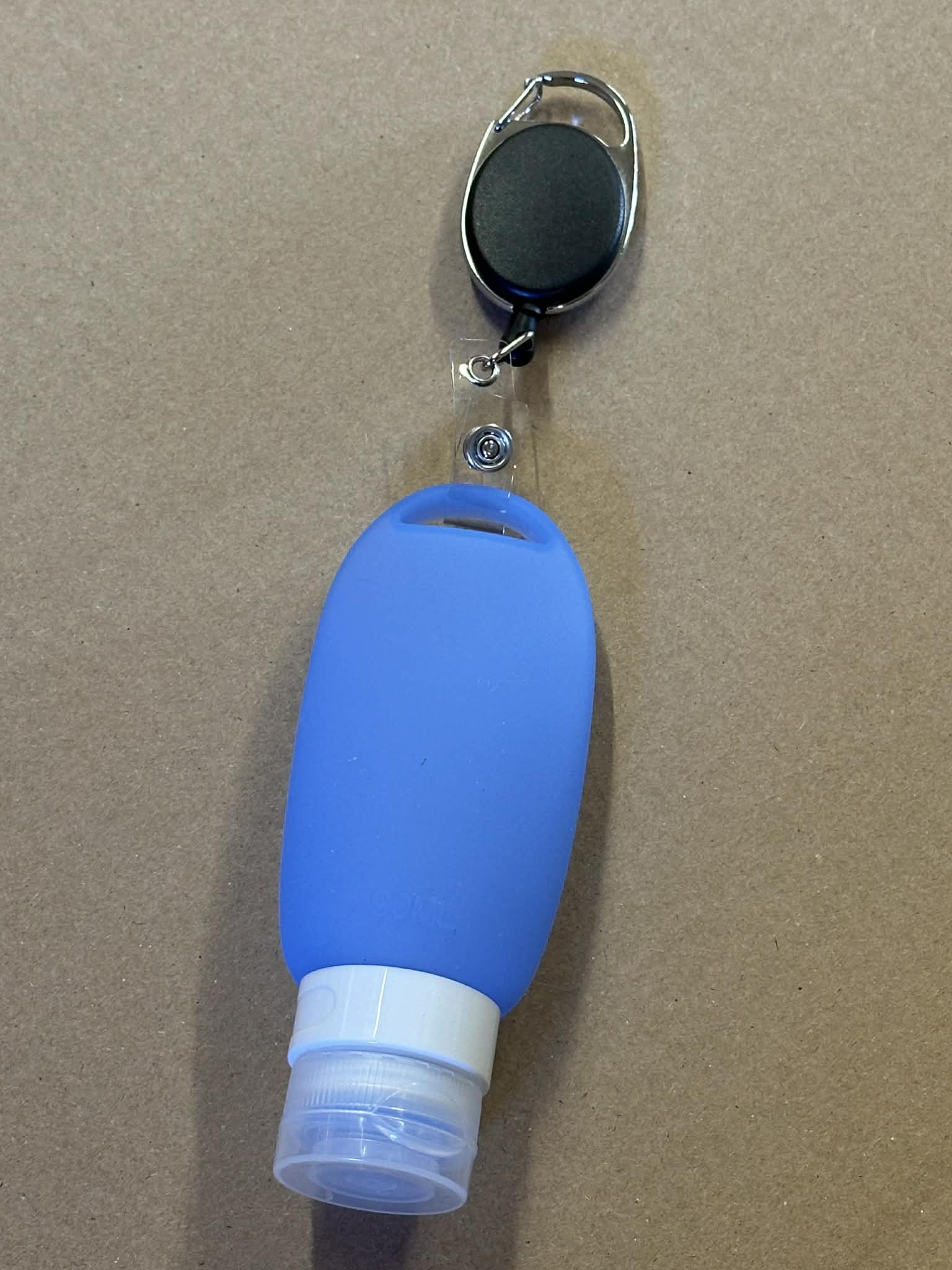 Fodertube til vådfoder med karabinhægte 90ml